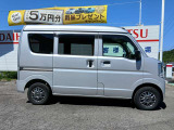 国産全メーカーの新車を取り扱います。特にスズキ、ダイハツの特約店となっておりますので、しっかりアフターサービスいたします。他のメーカーもしっかりフォローいたします。