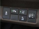 ◆パーキングセンサーシステム◆車庫入れの時などに近くに障害物がある場合、障害物までの距離を音で知らせてくれます。