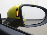 ブラインドスポットディテクションも付いていますので車線変更も安心です!