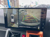【パノラマモニター】専用のカメラにより、上から見下ろしたような視点で360度クルマの周囲を確認することができます☆死角部分も確認しやすく、狭い場所での切り返しや駐車もスムーズに行えます。
