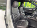 運転席シート廻りは使用感も少なく、良好な状態となっています。丁寧に使われていたことがよくわかりますね。