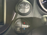 【オートエアコン】車内温度を感知して自動で温度調整をしてくれるのでいつでも快適な車内空間を創り上げます!