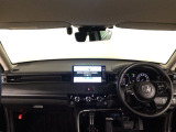 【前方視界】開放的な前方視界!運転がしやすく疲れにくいです♪窓が大きく、見通しがとっても良いおクルマですよ♪