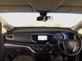 【前方視界】開放的な前方視界!運転がしやすく疲れにくいです♪窓が大きく、見通しがとっても良いおクルマですよ♪