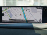 マツダコネクトの10.25インチワイドセンターディスプレイです。『Android Auto』『Apple CarPlay』や独自のコネクテッドサービスに対応したインターフェイスシステムです。