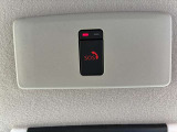 NissanConnectに加入していれば、あおり運転や急病、事故など緊急時にオペレーターに繋がり警察や消防への手配をサポートしてくれて安心のSOSコールが使えます!
