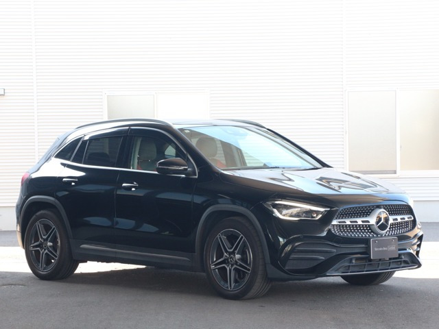 GLAクラス GLA200d 4マチック AMGラインパッケージ 4WD