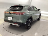プライバシーガラスが装備されています。外を見るときには気にならずに、後方車両からは車内が見えにくくなってます