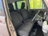 運転席シート廻りは使用感も少なく、良好な状態となっています。丁寧に使われていたことがよくわかりますね。