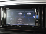 ナビゲーションは純正メモリーナビ(VXM-175VFi)を装着しております。AM、FM、CD、DVD再生、Bluetooth、音楽録音再生、フルセグTVがご使用いただけます。