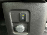 運転席のシートはヒーター付き。