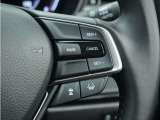 ◆アダプティブクルーズコントロール◆予め設定した車速内でクルマが自動的に加減速。前走車との適切な車間距離を維持しながら追従走行します。【LKAS】車線維持支援システムでステアリング操作を支援。