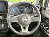 【ステアリングスイッチ】運転中、前方から目線をそらすことなく、オーディオ等の操作が可能な便利機能!安心&快適なドライブを演出してくれます♪