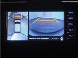 パノラミックビューモニター付きです。車両を上から見たような映像をディスプレイオーディオ画面に表示。運転席からの目視だけでは見にくい、車両周辺の状況をリアルタイムでしっかり確認できます。