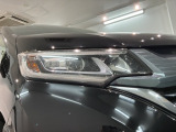 LEDヘッドライトは、点灯の瞬間から最大光量を発揮し、突然暗くなるトンネルなどでの安定感を高めます。