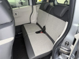 ご納車時には納車点検実施いたします。指定交換部品(エンジンオイル、オイルエレメント、ワイパーゴム等)新品交換致します。その他必要交換部品は点検時交換致します。