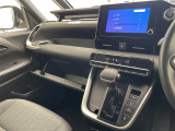 【 オートエアコン 】車内温度を感知して自動で温度調整をしてくれるのでいつでも快適な車内空間を創り上げます!