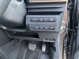 運転席右側に各種スイッチがあります!