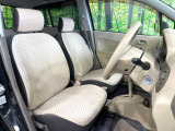 運転席シート廻りは使用感も少なく、良好な状態となっています。丁寧に使われていたことがよくわかりますね。