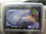ナビゲーション付き!バックカメラ機能で駐車も安心☆