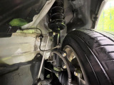 お車を安心してお乗りいただく為には、足回りの定期点検が欠かせません。サービスサポート(有償保証)では無料点検もご提供しており、安心のカーライフをお過ごしいただけるサポート体制が整っています。