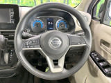 【ステアリングスイッチ】運転中、前方から目線をそらすことなく、オーディオ等の操作が可能な便利機能!安心&快適なドライブを演出してくれます♪
