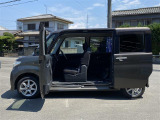当店のお車をご覧いただきましてありがとうございます。お車についてのご質問やお見積りのご依頼、ご購入にあたってのご相談などは無料電話(0078-6002-312860)にお気軽にお問い合わせ下さい!
