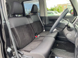 運転席シート廻りは使用感も少なく、良好な状態となっています。丁寧に使われていたことがよくわかりますね。