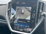 【マルチテレインモニター】車のフロントやサイドのカメラ画像を同時にモニター表示することで、悪路や狭い道を走行時でも周囲の状況確認ができ安心!本格SUVにうれしい装備です♪