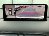 狭い場所での駐車やすれ違いなどでより的確な運転操作に役立つ360&deg;ビューモニターが装備されています。