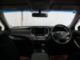 見通しのよいすっきりとした視界で、誰でも運転しやすいです。運転のしやすさは疲れにくさにも繋がりますよ♪
