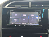 純正SDナビを装着しています。Bluetooth(ブルートゥース)・USB接続/CD・DVD再生など使用できます。
