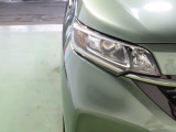 LEDヘッドライトは、点灯の瞬間から光量を発揮し、突然暗くなるトンネルなどでの安定感を高めます。