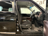 運転席・助手席シートはゆったり広々しており、快適な運転が可能です!