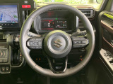 【純正革巻きステアリング】上質な革を使用することで、手にしっかり馴染みとても運転しやすいハンドルです♪