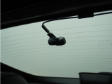◆リアにもドライブレコーダーを装備しております◆映像・音声などを記録する自動車用の装置です。もしもの事故の際の記録はもちろん、旅行の際の思い出としてドライブの映像を楽しむことができます。