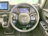 【純正革巻きステアリング】上質な革を使用することで、手にしっかり馴染みとても運転しやすいハンドルです♪