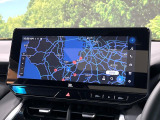 【12.3インチワイドナビ】高級感とインパクトのある大型ワイドナビを装備。各種オーディオ操作はもちろん、横長ワイド画面でのマップ2分割表示など、利便性も高いナビです♪