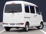 オリックス認定中古車は厳選した上質な車輌のみをお届け致します。全車にプロの職人による徹底した内外装の清掃、磨き上げ処理を施しております。