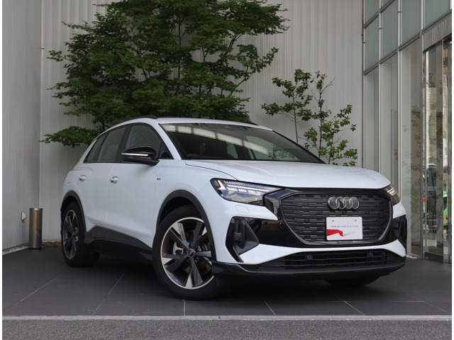 Q4 e-tron 45 Sライン