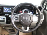 運転が楽しくなる明るく開放的な運転席まわりです。