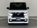 LEDヘッドライトを装備しています。LEDヘッドライトはとても明るく、雨の日や夜間走行も安全・安心です。
