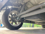 お車を安心してお乗りいただく為には、足回りの定期点検が欠かせません。サービスサポート(有償保証)では無料点検もご提供しており、安心のカーライフをお過ごしいただけるサポート体制が整っています。
