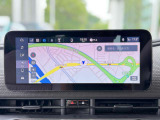 10.25インチ純正U-ConnectモニターはCarplay、アンドロイドオートに接続でき、スマホ内のミュージック、地図アプリを映し出すことができます。