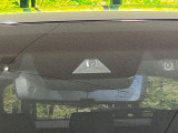 【トヨタセーフティセンス】走行中に前方の車両等を認識し、衝突しそうな時は警報とブレーキで衝突回避と被害軽減をアシスト。より安全にドライブをお楽しみいただけます。