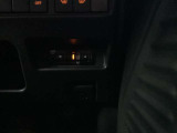 ETCが装着されています。再セットアップ後高速道路の料金所をノンストップで通過できて大変便利です。