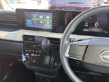 ディーラーオプション「9インチワイドディスプレイオーディオ(FM/AMチューナー・Apple CarPlay/Android Auto・ブルートゥース))