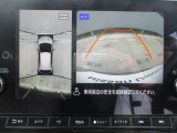 アラウンドビューモニターで車の周囲の情報が室内でわかります。