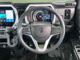 【ステアリングスイッチ】運転中、前方から目線をそらすことなく、オーディオ等の操作が可能な便利機能!安心&快適なドライブを演出してくれます♪