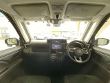 見通しのよいすっきりとした視界で、誰でも運転しやすいです。運転のしやすさは疲れにくさにも繋がりますよ♪